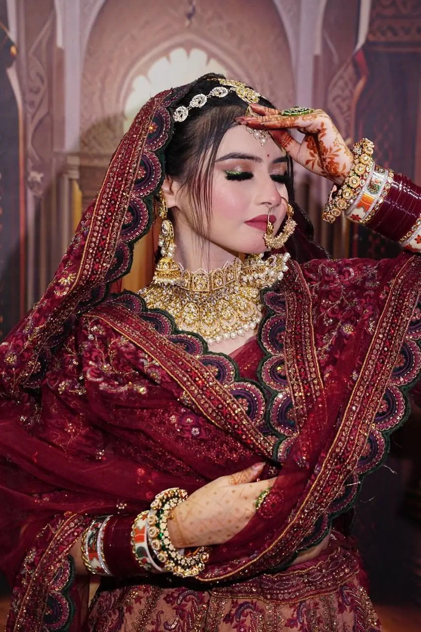 Bridal makeup by Prachi Grover